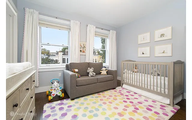 Sold by Douglas Elliman | media 24