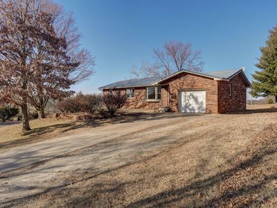 602 E Jones, Miller, MO, 65707