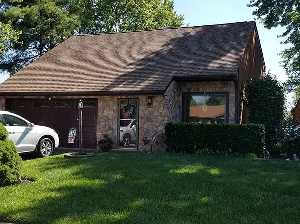 2329 Lombardy Dr, Clarksville, IN 47129