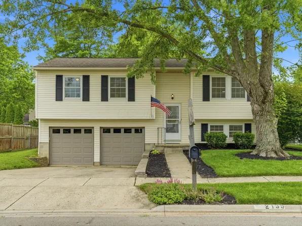 2139 Camelback Dr, Columbus, OH 43228