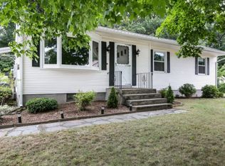 18 Holy Cross Cir, East Longmeadow, MA 01028