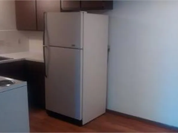 425 Farnham St #5, Marshall, WI 53559