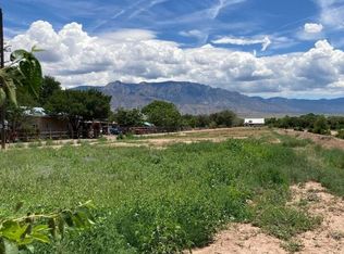 180 Guadalupe Ln, Corrales, NM 87048