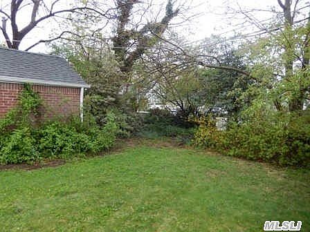 5th image of 1119 Admont Ave