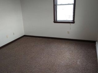 122 N Main St FLOOR 2, Oneida, NY 13421