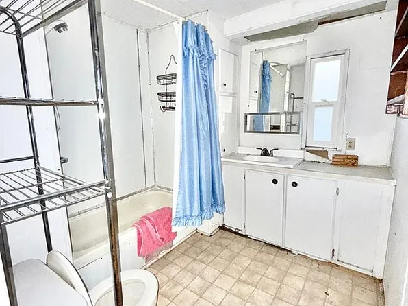 407 W Antelope Dr, Battle Mountain, NV 89820