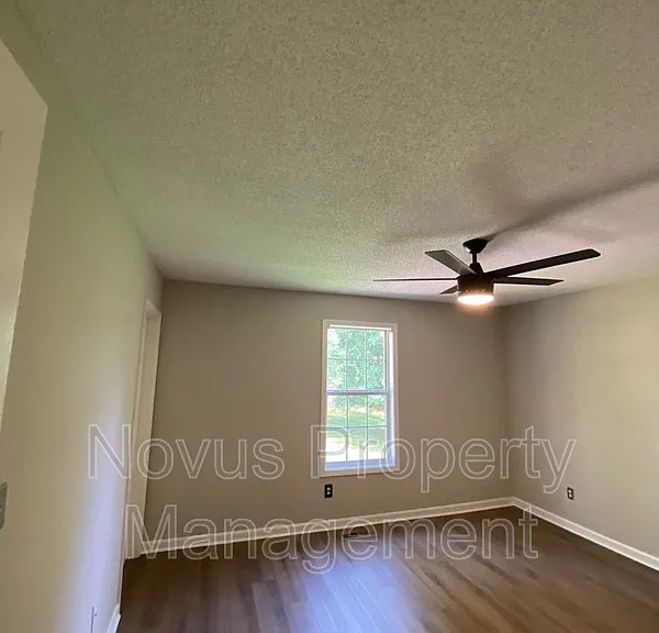 51 Connie Dr — Photo 13