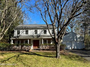 1308 Fox Hollow Rd, Niskayuna, NY 12309
