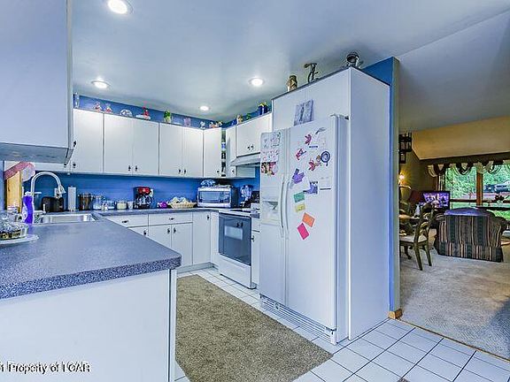5th image of 178 W Woodhaven Dr