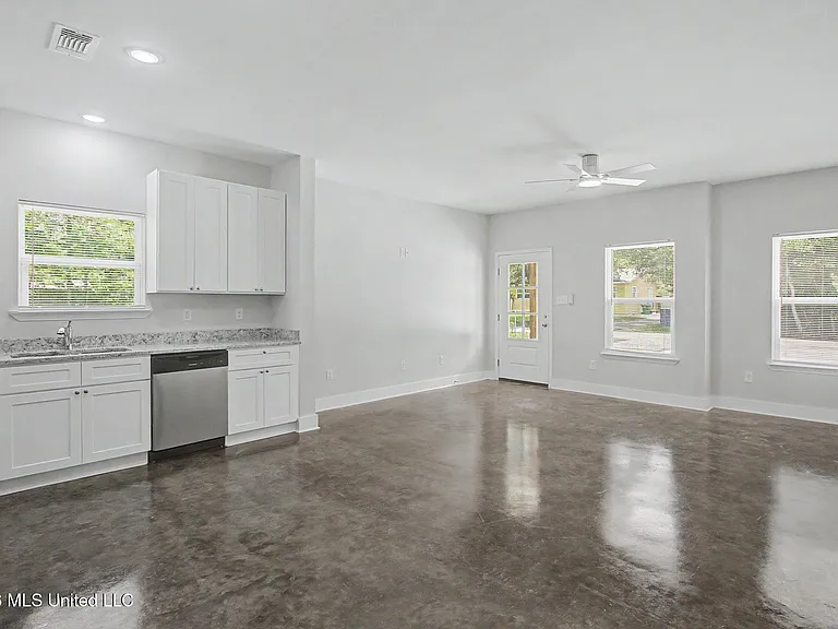 12297 Massachusetts Rd #B — Photo 2