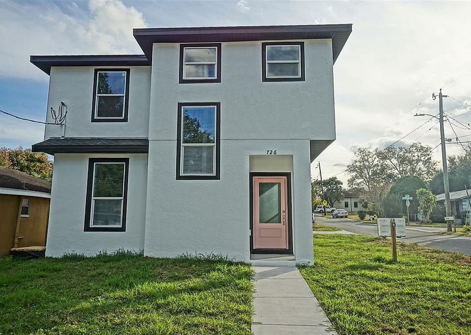1st image of 726 W 12th St