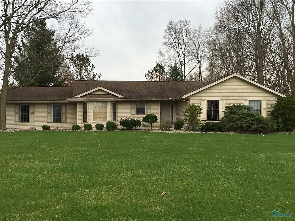 1305 John Ave photo 1