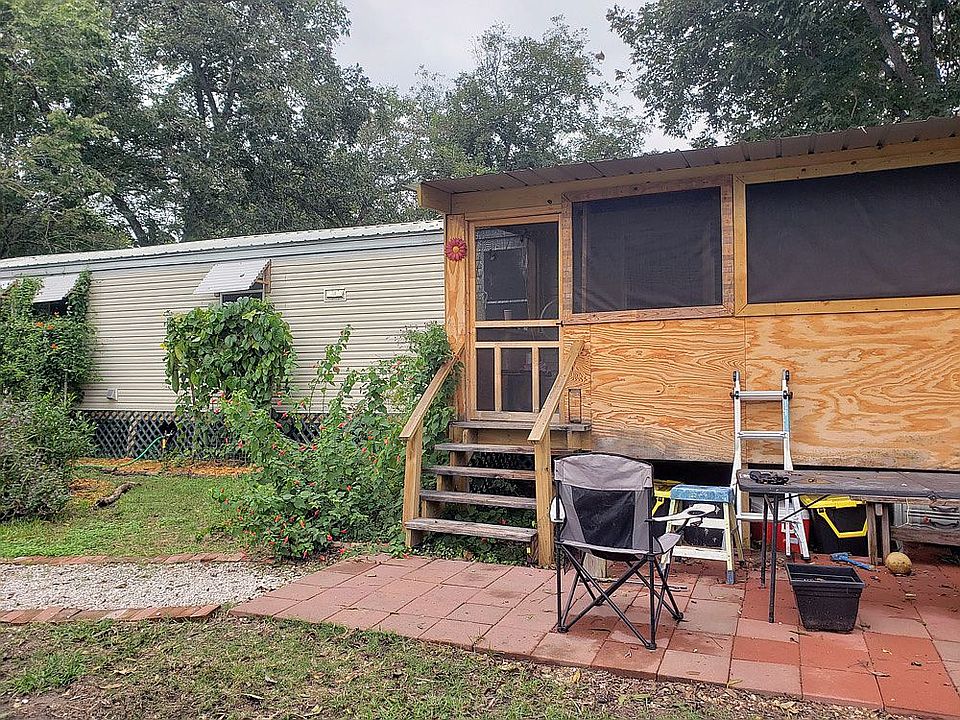 1st image of 395 N Fannin St