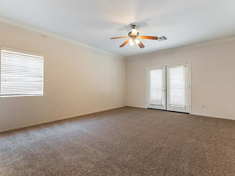 4432 Lobero Ave — Photo 8