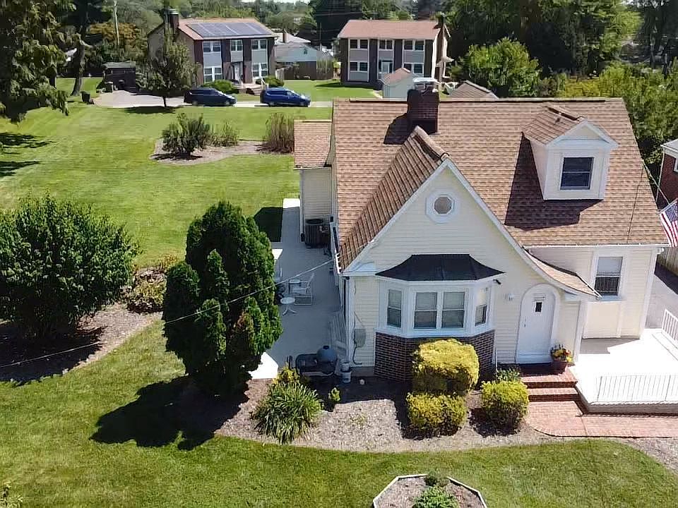 1st image of 7611 Seven Mile Ln