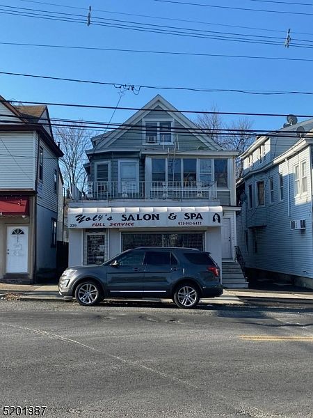 2nd image of 229 Haledon Ave APT 3