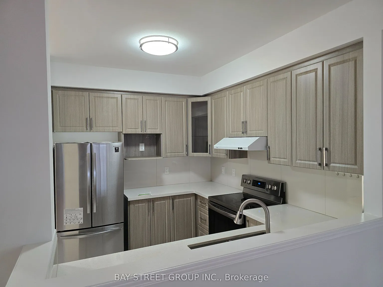 3 bed, $3,700 — Photo 4