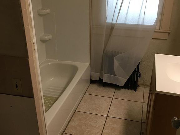 2nd image of 301 N Bromley Ave #2