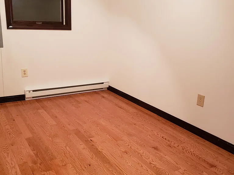 28 Lakeshore Dr — Photo 5
