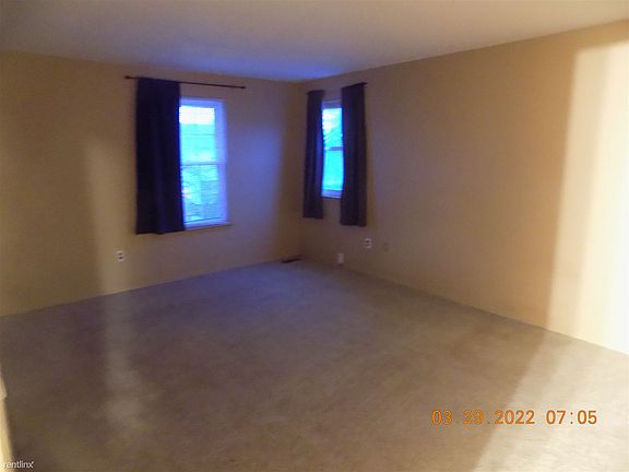 5th image of 39556 Old Dominion Dr