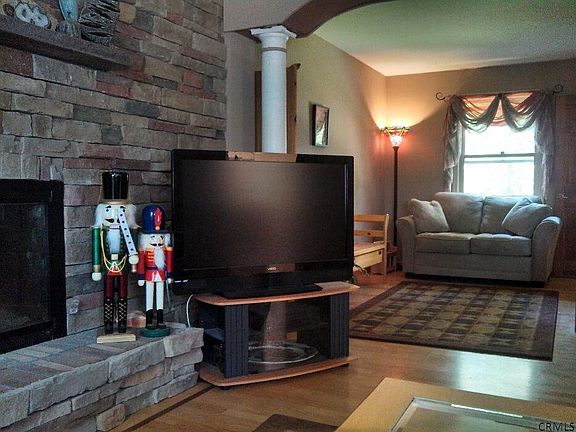 4th image of 25 Amity Pointe Ct
