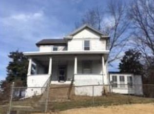 1240 Woodland Dr, Charleston, WV 25302