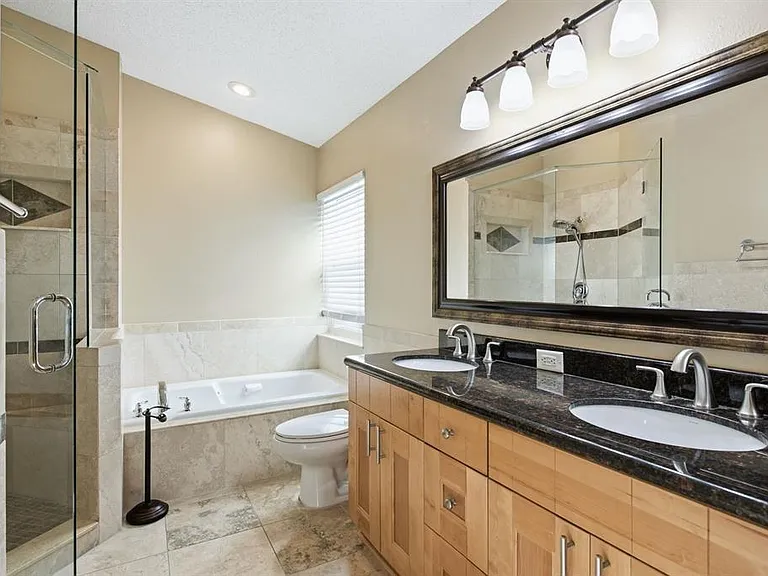 349 Fountainview Cir — Photo 18