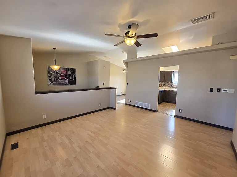 979 S Coral Ln — Photo 2
