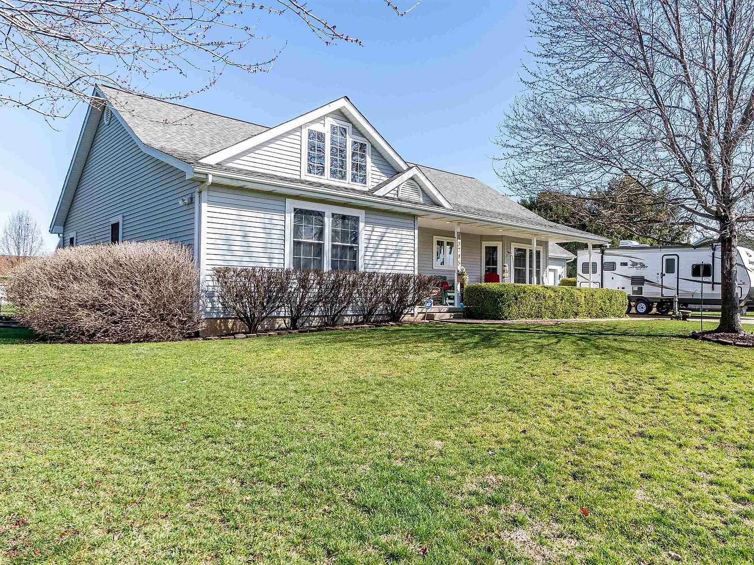 13715 N Wild Spruce Ln, Chillicothe, IL 61523 | Zillow