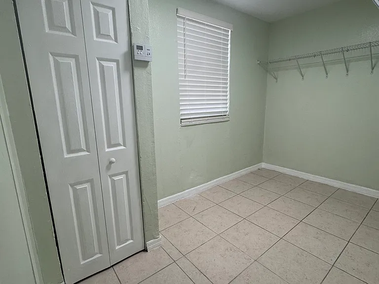 5352 Vance Ave — Photo 4
