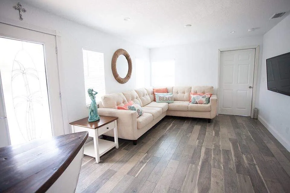 2 bed, $2,500 — Photo 1