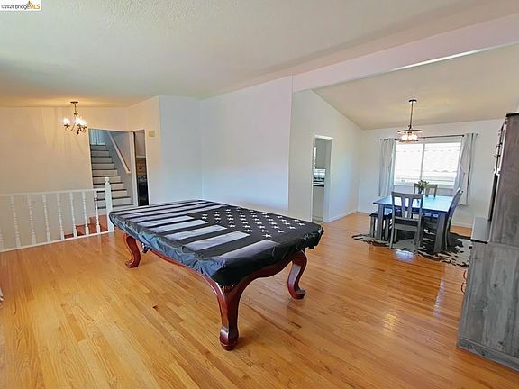 4th image of 1612 Geyser Cir