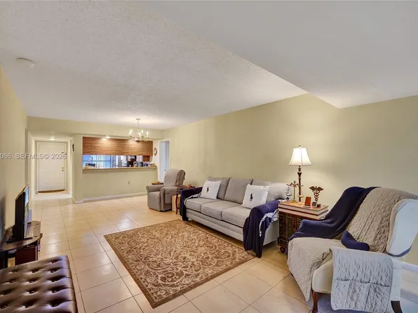 1713 Whitehall Dr APT 304, Fort Lauderdale, FL 33324