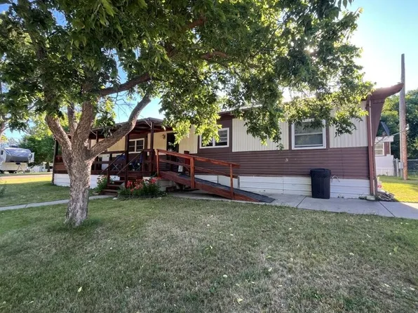 1732 Elm Ave, Mobridge, SD 57601