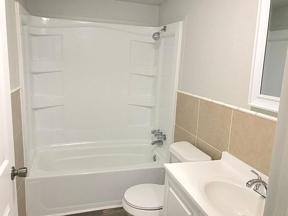 5th image of 3217 George Ave