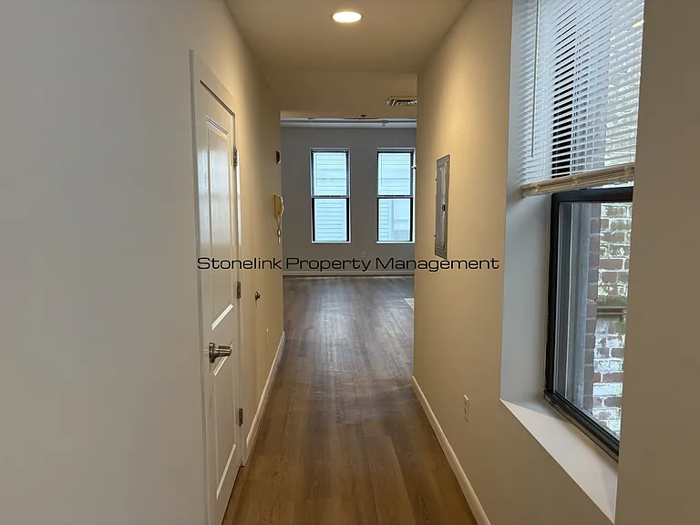 79 Washington St #301 — Photo 8