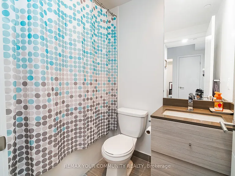525 Adelaide St W #1518 — Photo 18