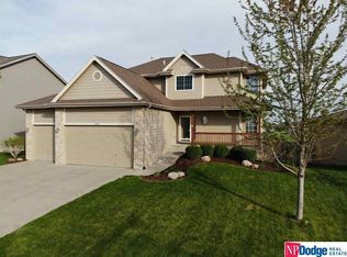 17105 Palisades Dr, Omaha, NE 68136