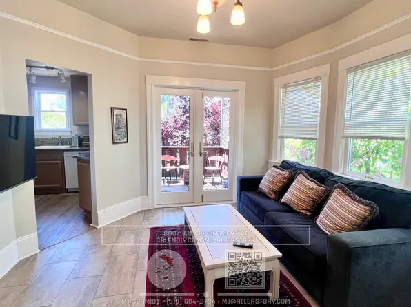Large top floor 3 bedroom fully furnished walking distance to UC Berkeley Campus!, 2122 Sacramento St, Berkeley, CA 94702