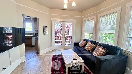 Large top floor 3 bedroom fully furnished walking distance to UC Berkeley Campus! Photo 1