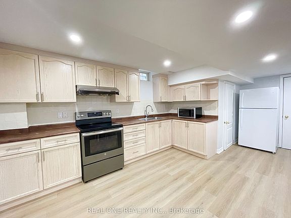 3rd image of 485 English Rose Ln #Basement