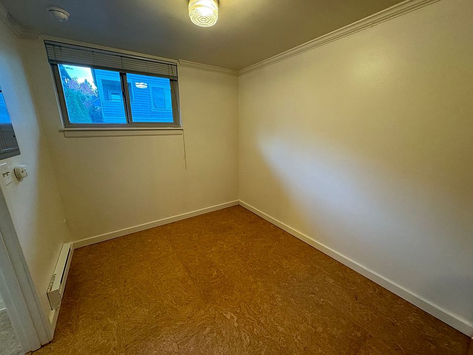 1st image of 6547 4th Ave NE APT 9