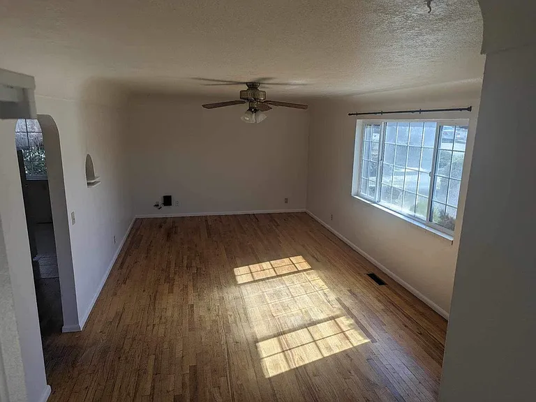 414 W Pueblo St — Photo 8