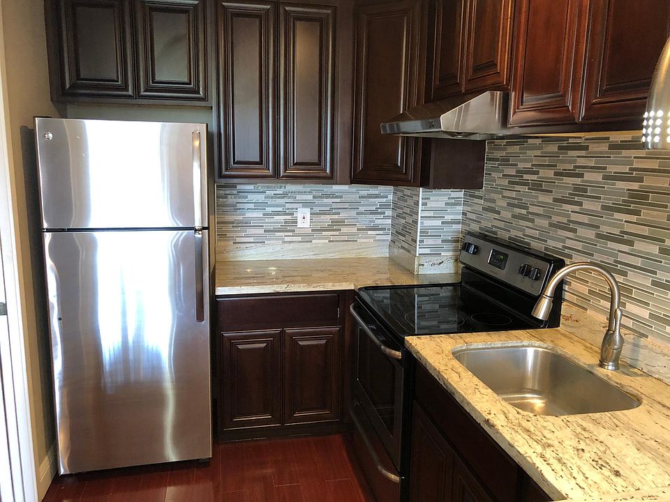 1st image of 500 El Camino Real APT 301