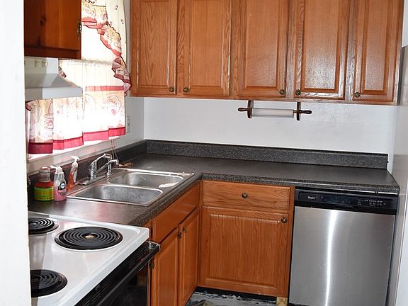 5th image of 108 Ernie Pyle St