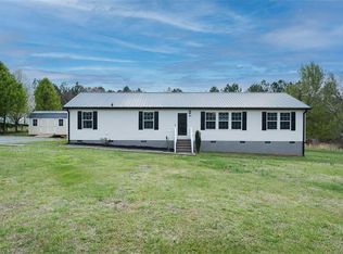907 George Roberson Ln, Graham, NC 27253