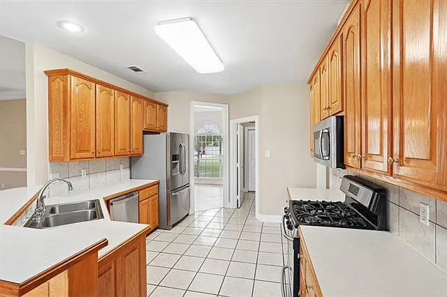 476 Choctaw Dr — Photo 7
