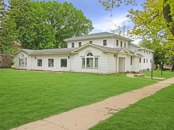 103 East Rockwell STREET, Elkhorn, WI 53121