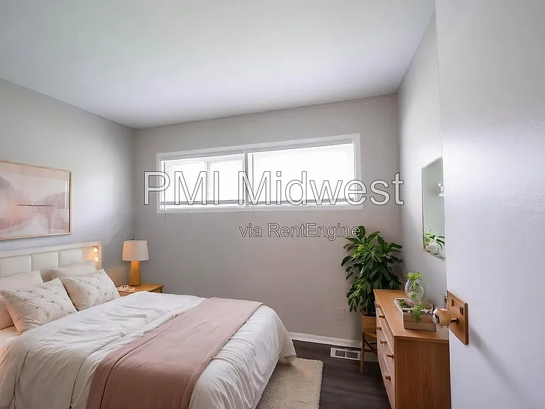 4939 Katherine Dr — Photo 22