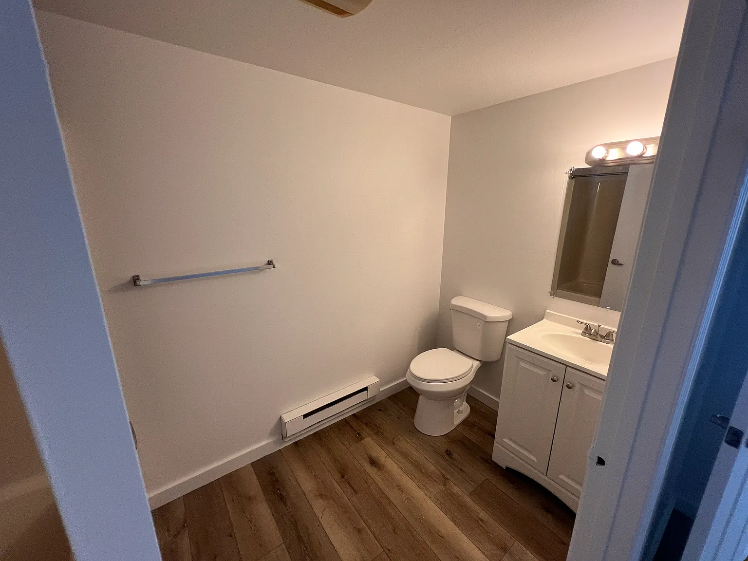 1 bed, 500 sqft, $825 — Photo 4